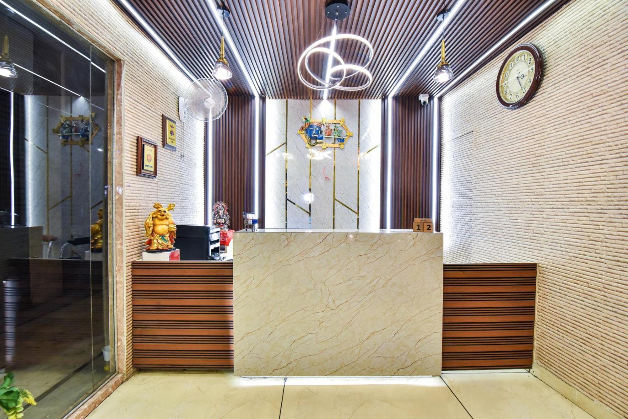 Pinaz Royale Hotel Amritsar Exterior photo