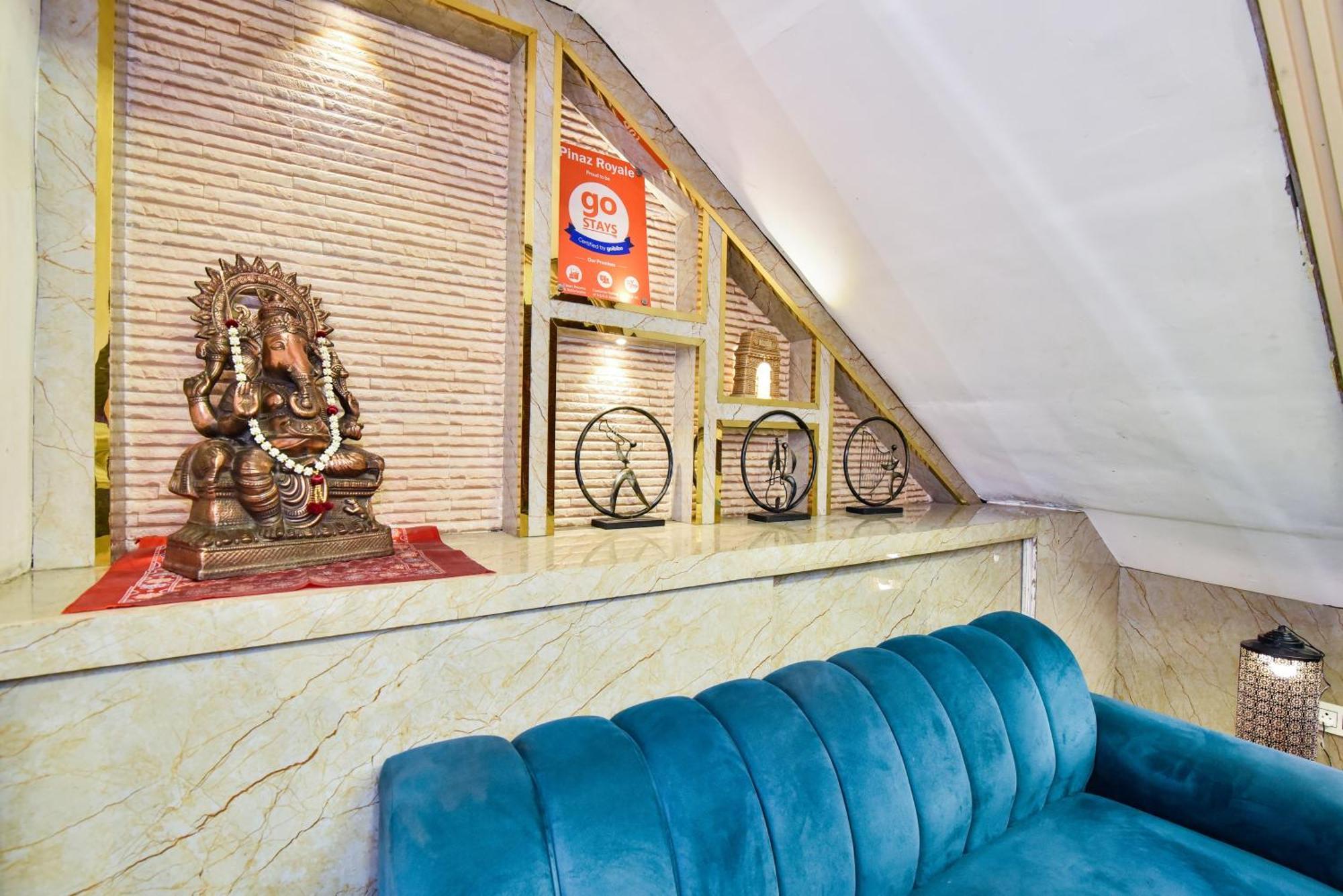 Pinaz Royale Hotel Amritsar Exterior photo